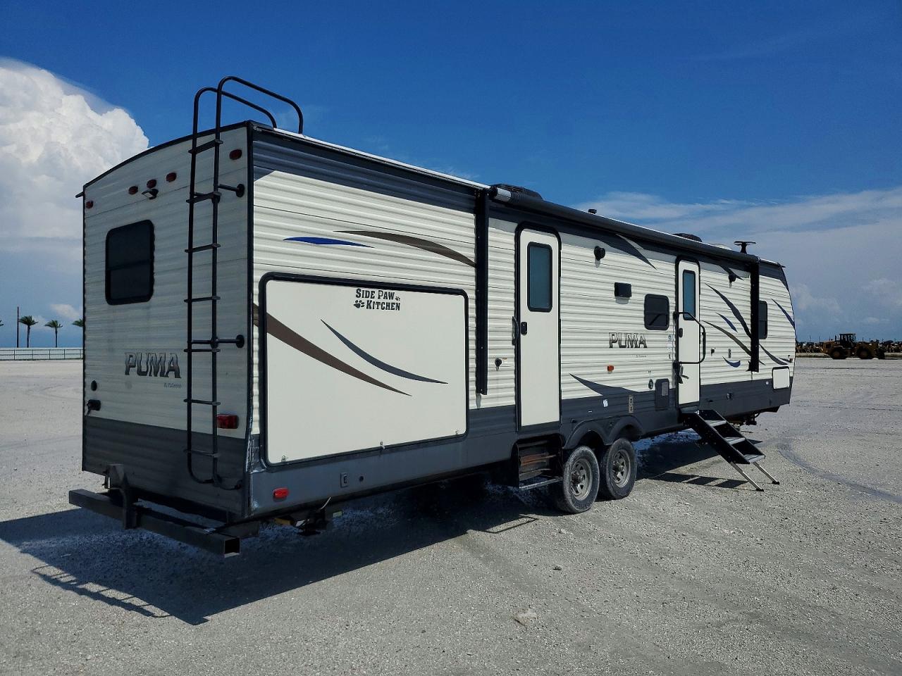 2019 FOREST RIVER Puma Towables — VIN 4X4TPUH27KP078110 — photo 4